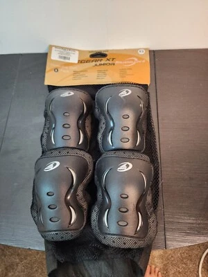Rollerblade Junior Bladegear XT 2-Pack Inline Skating Protective Pads - XS - Image 1 of 3