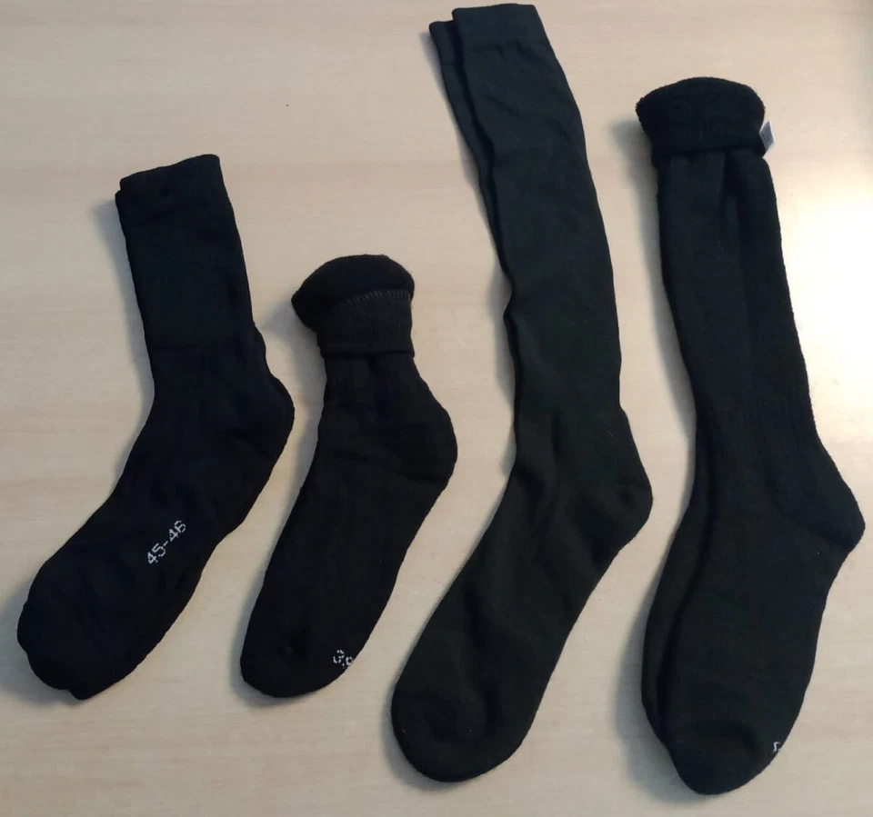 VERSCHIEDENE HERSTELLER DER BUNDESWEHR Bundeswehr Funktionssocken,neue Generation,schwarz, kurz, leichte Variante NEUW.