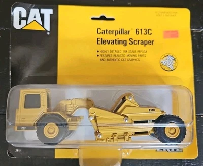 Ertl Caterpillar 613C Elevating Scraper 1/64 Scale Die Cast. (F43) - Image 1 of 3