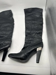 Stivali Aldo donna US 8,5 (41) in pelle nera con tacco a strappo sopra il ginocchio - Foto 1 di 6