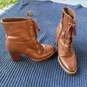 NATURALIZER Womens Brown Wingtip Platform Heel Callie Leather Ankle Booties 9.5 - Picture 1 of 9