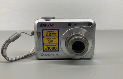 Sony Cyber-shot DSC-S650 Digital Camera 7.2 MP Silver w/Memory Card Tested - Image 1 of 4