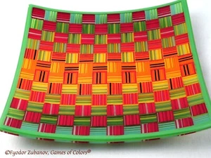 A decorative plate Striped Checkers - Picture 1 of 6