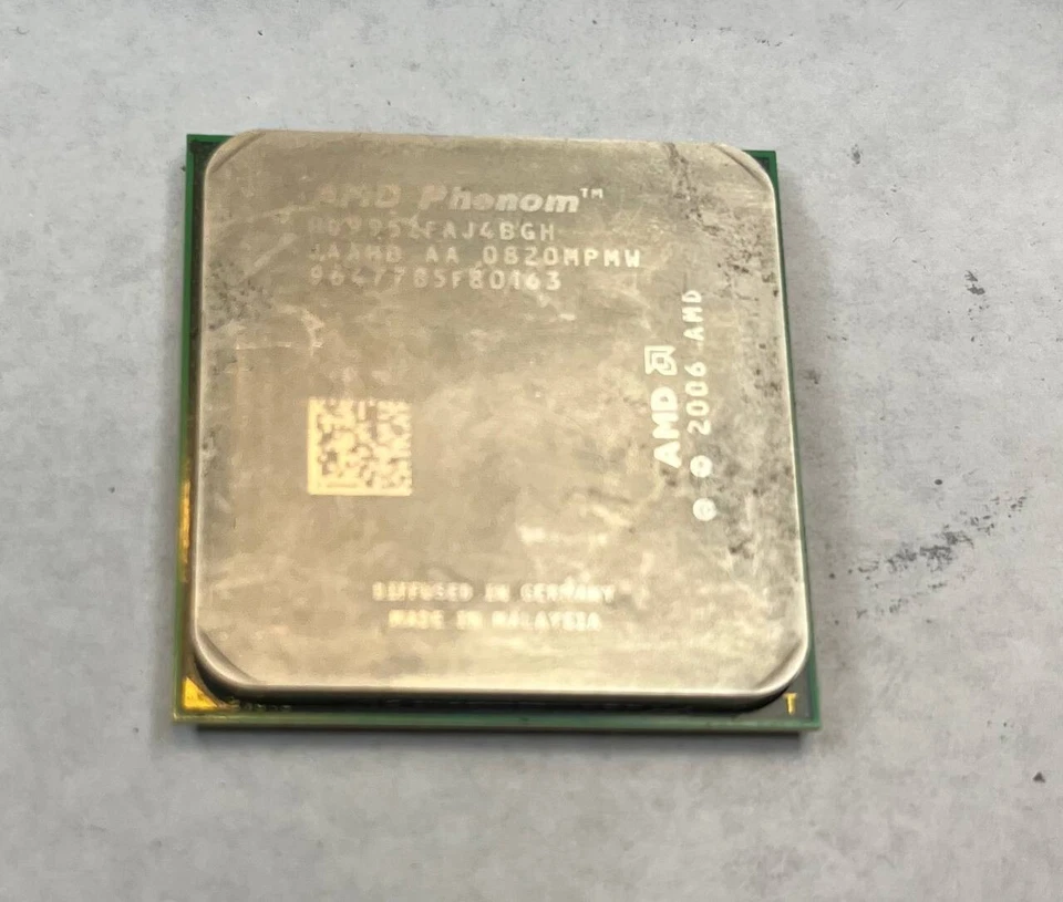 AMD Phenom X4 9950 HD995ZFAJ4BGH 2.6GHz Socket AM2+ JAAHB AA - Image 1 of 3