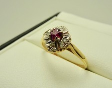 Lovely 18carat 18k Gold Ruby & Diamond Ring Size Uk - O 1/2 Us - 7 1/4 c.1996