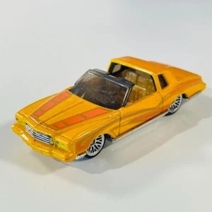 Hot Wheels “Montezooma” Monte Carlo Personalizado 2001 Primeras Ediciones Amarillo COMO NUEVO - Imagen 1 de 8