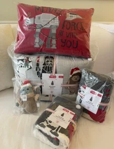 Pottery Barn Kids 6Pc ~STAR WARS HOLIDAY~ QUEEN QUILT 2 SHAMS & SHEETS CHRISTMAS - Picture 1 of 7