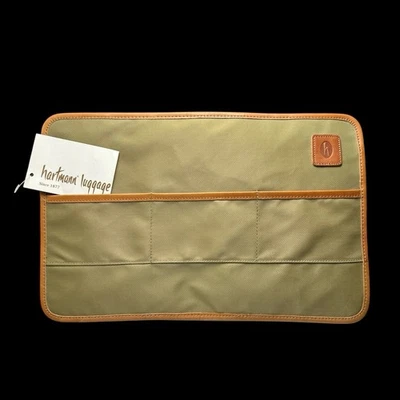 Equipaje Hartmann - Funda para computadora - Caqui/Oliva - Borde de cuero tostado - 14x9 3/4 Foto 1 de 4