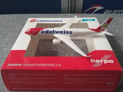 Herpa Wings 1:500 Edelweiss Airbus A350-900 "Piz Bernina" HB-IHF 538190 - Immagine 1 di 3