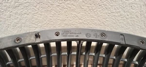 1998-1999-2000-2001-2002 LINCOLN CONTINENTAL GRILLE ASSEMBLY OEM 1998-2002 - Picture 1 of 4