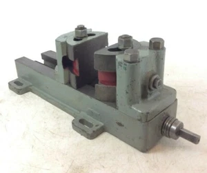 Vicio de mandíbula giratoria de alta resistencia | Ancho de mandíbula de 5" | Profundidad de mandíbula de 4 1/2" | Apertura máxima de 10" - Imagen 1 de 12