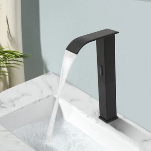 Grifo Sensor Automático Cocina Moderno Negro con Válvula Reguladora de Temperatura - Imagen 1 de 15
