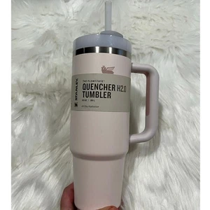 Neu mit Etikett Stanley Quencher H2.0 Flowstate Becher mit wiederverwendbarem Strohhalm Rosenquarz 30 Oz. - Bild 1 von 6