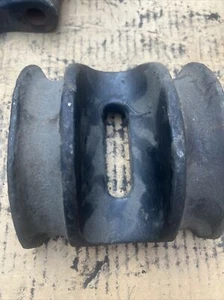 2006 INTERNATIONAL 9400I LEAF SPRING U-BOLT BRACKET P/N: 3541681C4 Genuine - Picture 1 of 2