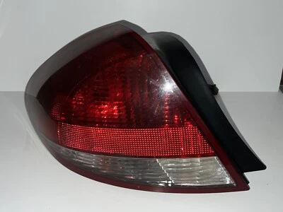 Luz de freno trasera izquierda lado del conductor OEM 04 05 06 07 FORD TAURUS YF1X-13B505-A Foto 1 de 4