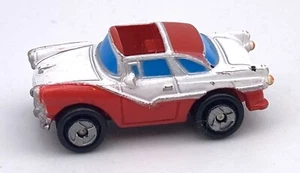 De colección Micro Máquinas Galoob 1987 56' QUEEN VICTORIA SKYLINER Rojo Blanco Abierto a - Imagen 1 de 7