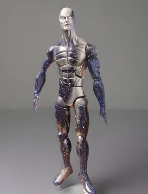 Exclusiva Figura Target Variant Marvel Fantastic Four Cosmic 12" Silver Surfer Foto 1 de 4