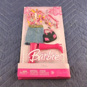 Barbie Diva Fashion Pack 2005 J0506 J0512 Denim Gonna Fiore Giacca Stivali NUOVO - Foto 1 di 3