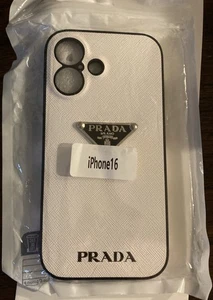 iPhone 16 Prada Case - Photo 1 sur 4