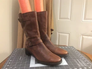 Bass rustikaler zweifarbiger halbhoher Damenstiefel mit Schnallenriemen braun Größe 9 Brasilien - Bild 1 von 10