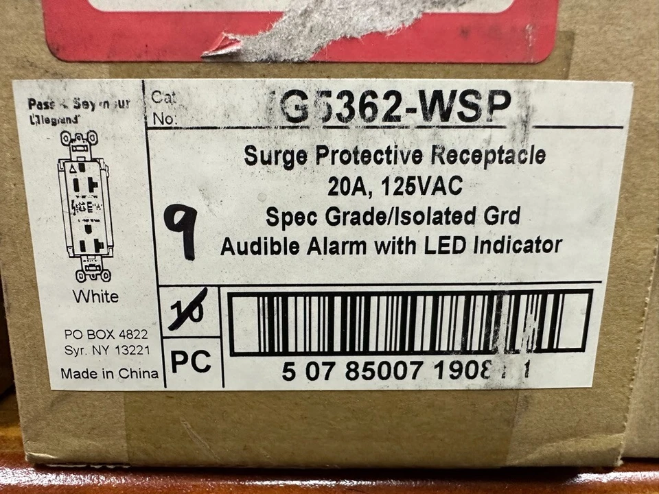 (1) PASS & SEYMOUR IG5362-WSP ISOLATED GROUND SURGE RECEPTACLE, TVSS, WHITE L34 - Image 1 of 1