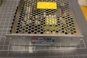 Fuente de alimentación de conmutación de CC Meanwell D30A entrada 100-240VAC salida 12V 1Amp. 5V 4A - Imagen 1 de 1