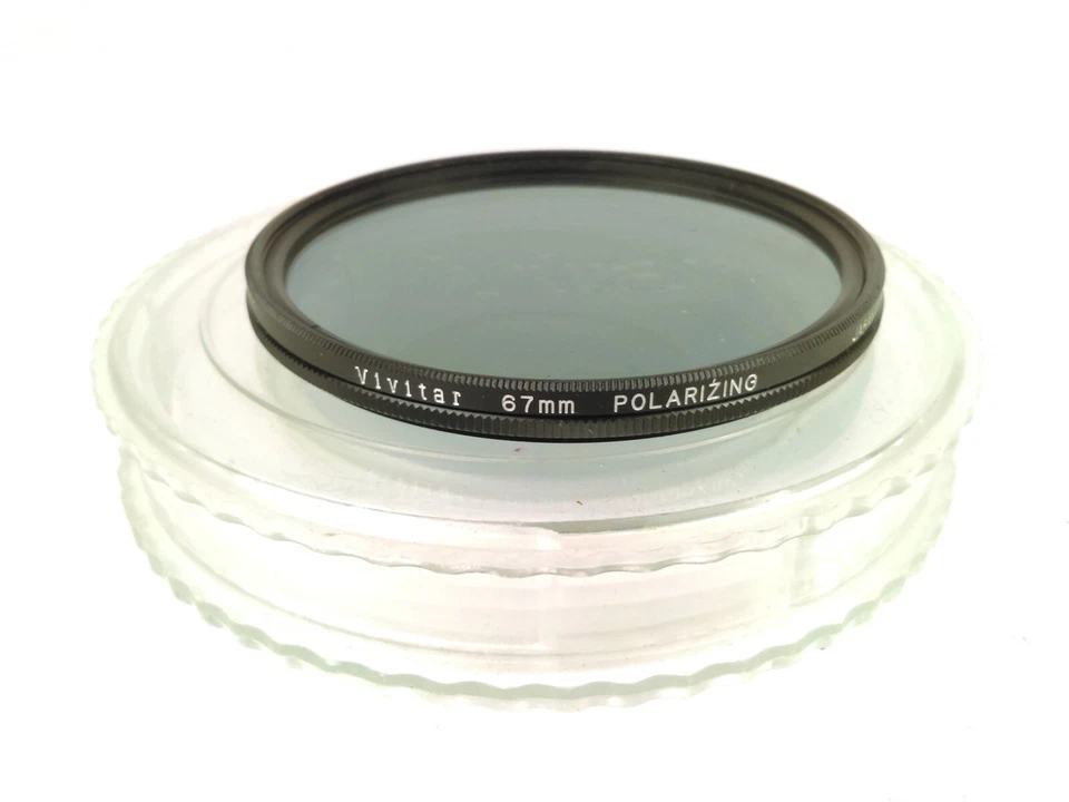 VIVITAR 67mm Polarizing Glass Filter with Case - Image 1 of 1