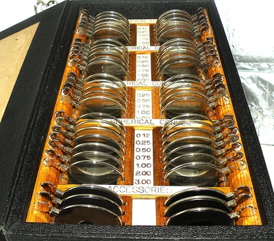 SET DE LENTES DE PRUEBA DE VIAJE DE APOYO DE COMBATE EJÉRCITO ESTADOUNIDENSE ÓPTICO DE LA SEGUNDA GUERRA MUNDIAL 1940 LX1 Foto 1 de 4