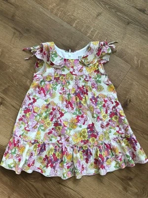 ZARA süßes Kleid mit Rüschen und Blümchen Gr.86 (18-24 Monate)  *wie NEU* - Bild 1 von 4