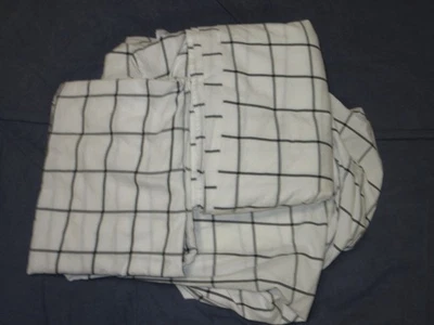 POTTERY BARN TEEN Queen Sheet Set Pillowcases White/Black Plaid Organic Cotton - Image 1 of 3