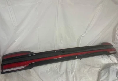 OEM 2021-2025 Chrysler Pacifica Center Liftgate Tailgate Trunk  Tail Light Bar - Image 1 of 4