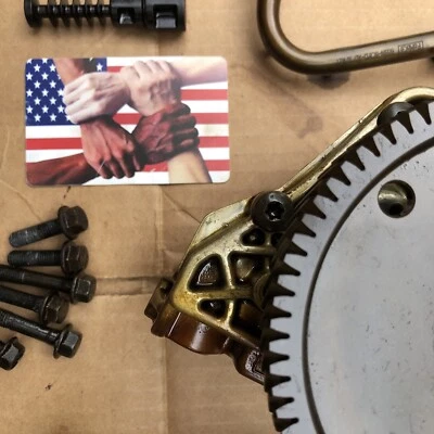 Land Rover LR2 3.2L Oil Pump Kit 2008-2012 LR006809 OEM - Image 1 of 4