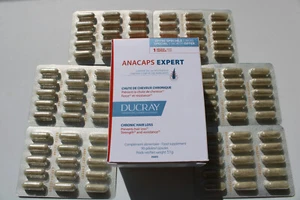 90 cápsulas de pérdida crónica del cabello Ducray Anacaps Expert - Imagen 1 de 1