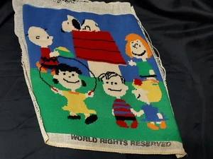 VINTAGE CHARLIE BROWN PEANUTS KREUZSTICHMUSTER NADELSPITZE LEINWAND 16" X 16" - Bild 1 von 17