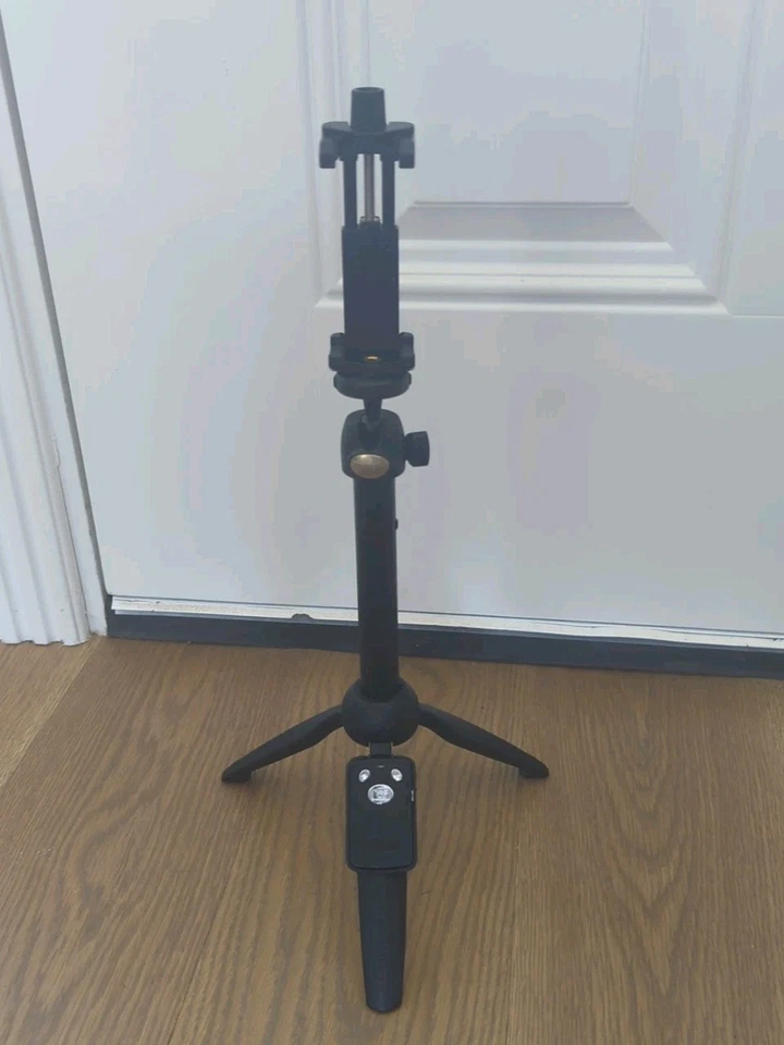 Tripé portátil YunTeng YT-9928 Bluetooth selfie stick + interruptor do obturador remoto - Imagem 1 de 4