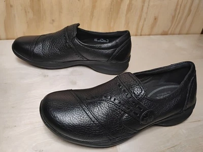 CLARKS In-Motion Women's Slip-on Loafers Comfort  Shoes Sz 8.5 M Black Leather - Image 1 of 4