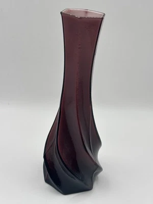 Florero vintage púrpura de vidrio retorcido Art Deco Japón Foto 1 de 4