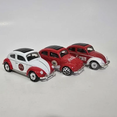 Caja de cerillas Volkswagen Beetle colección de 3 1:64 Coca Cola  Foto 1 de 4