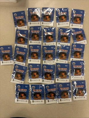 New York Mets Lot Of 25 - #15 Carlos Beltran Collector Pins From 2005 - Sealed - Image 1 of 3