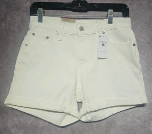 Levi's Mid Length Shorts Womens 26 White Cuffed Mid Rise NWT - Picture 1 of 5
