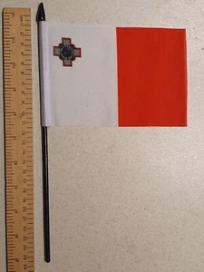 Malta Hand Flag 6x4" 15x10cm Football Sports Maltese Valletta Holiday Tourism bn - Picture 1 of 2
