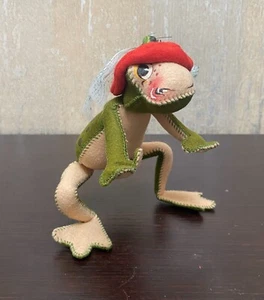 Annalee 10" Toni Toad with Dragonfly - Mint - 241200 - Picture 1 of 4