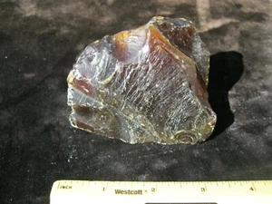 ÁMBAR OSCURO, Hermoso Cristal, mineral 3 x 2 1/4 x 1 1/2" 88 g./ 3.1 oz. - Imagen 1 de 4