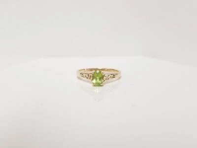 0.71 Ct Peridot Engagement Solitaire Ring 10K Solid Yellow Gold - Image 1 of 4