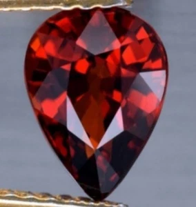 RED GARNET 10 x 8 MM PEAR CUT ALL NATURAL ELEGANT GEMSTONES - Picture 1 of 1