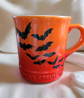 Le Creuset  Orange Halloween Mug Bats 14 oz - Image 1 of 4