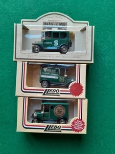 LLEDO/DAYSGONE  3 FORD MODEL T   VANS , SINGER, FAMOUS, MARKS & SPENCER VGC. - Picture 1 of 4