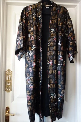 Unisex Oriental Silk 44" chest 42"Long Kimono Robe , Black , Japanese  made, vgc - Image 1 of 4