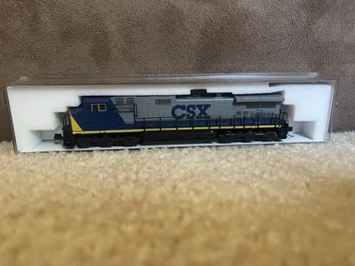 Kato 176-3403 N Scale C44-9W Locomotive CSX Unnumbered  - Image 1 of 2
