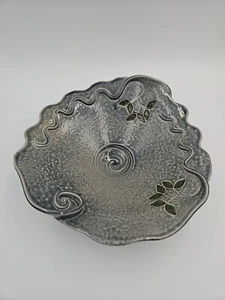 Signed Studio Art Pottery Swirl Leaf Decorative Bowl 9" - Picture 1 of 5